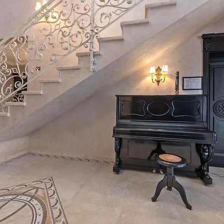 Vila Carolus Dalmatia