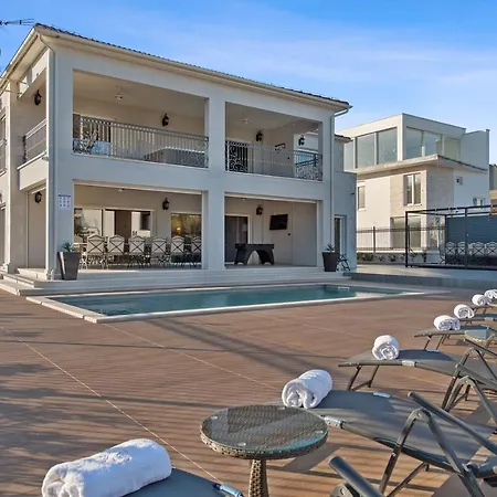 Vila Carolus Dalmatia