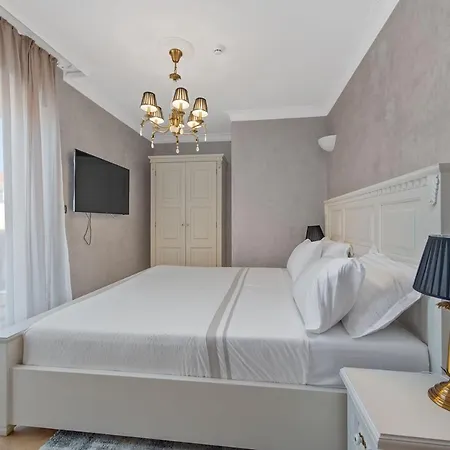 Carolus Dalmatia Vila